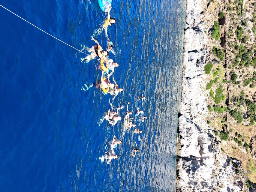 Ischia: Island Boat Tour with Neapolitan Lunch & Snorkeling - Sant’Angelo brings the first swim