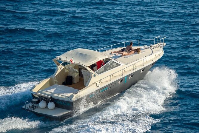 Luxury group tour in Amalfi - Six hours on the Amalfi Coast by boat