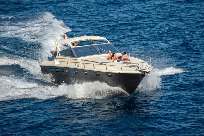 Luxury group tour in Amalfi - What the guides add to the day