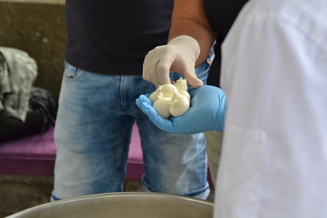 Mozzarella Class or Pizza Class - Why the Furore cooking class is the heart of the day