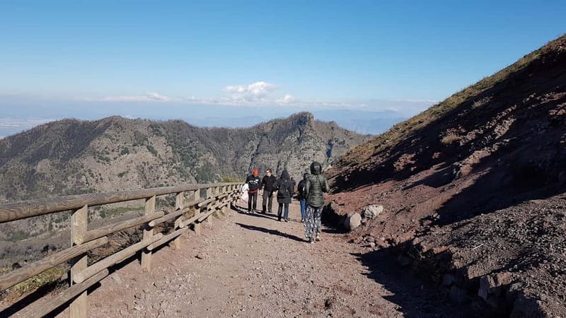 Naples: Herculaneum and Vesuvius Day Trip - Leaving Naples for Herculaneum