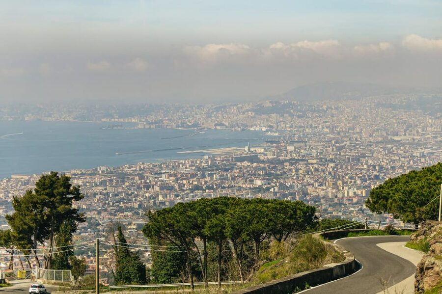Naples: Pompeii and Mt. Vesuvius with Lunch and Wine Tasting - The final call: a strong all-in-one day