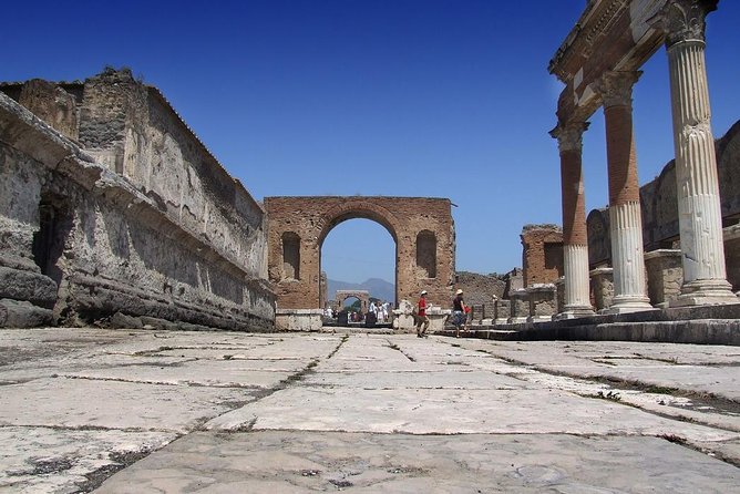 Naples: Pompeii & Herculaneum Day Trip – Small Group Tour - Key points before you book