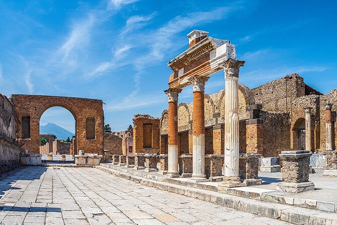 One day excursion to Pompeii and Vesuvius from Positano - Pompeii: a short visit with a lot to absorb