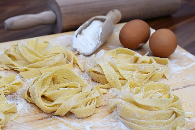 Pasta and Pizza Master Class with Pick Up in Sorrento - Who should book this Sorrento cooking class?