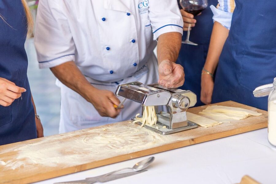 Pasta & Tiramisù: Cook, Lunch & Beach Day in Amalfi Coast! - Who will enjoy this Praiano cooking class?