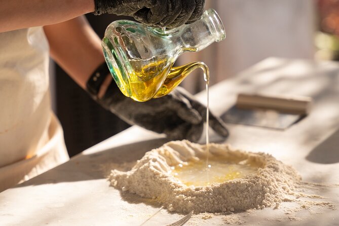 Pasta & Traditional Sorrento Cuisine with Pickup - 100% Hands On - Making fried pizza Montanara
