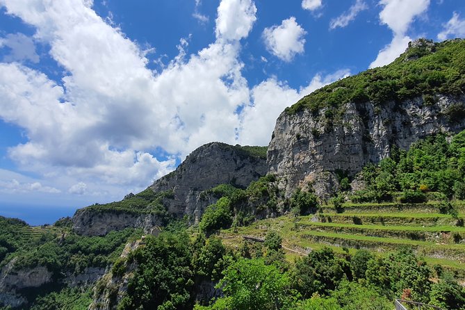 Path of the gods hike - A local stop at Zia Lucy