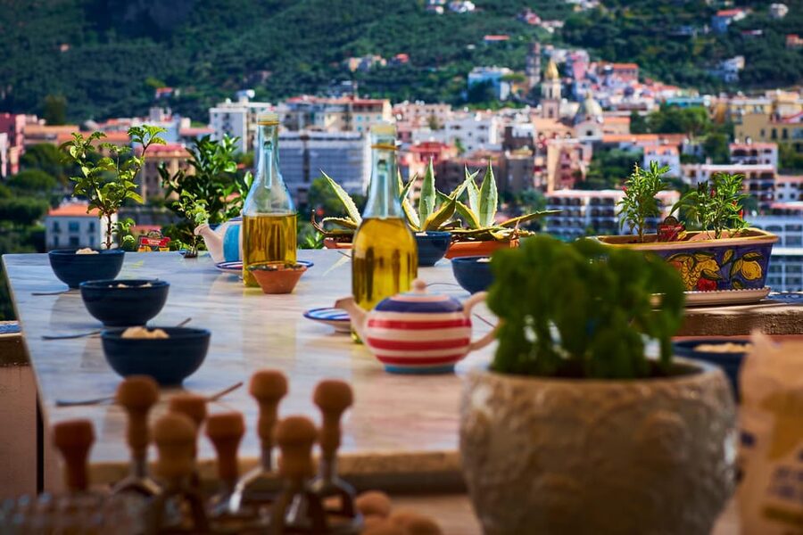 Pizza pasta e sorrento traditional cuisine 100% hands on - Who will enjoy this most?