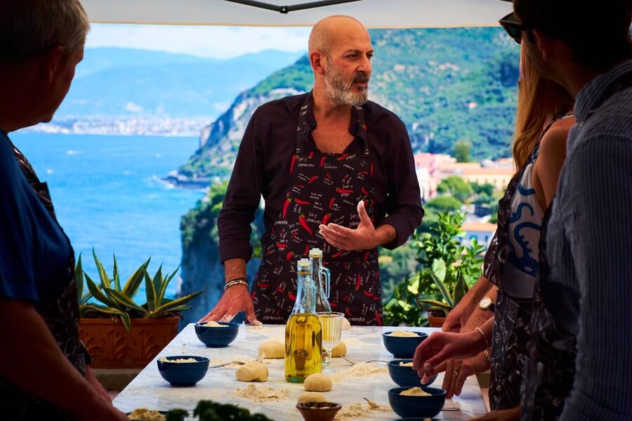 Pizza pasta e sorrento traditional cuisine 100% hands on - Why this Sorrento cooking class feels different