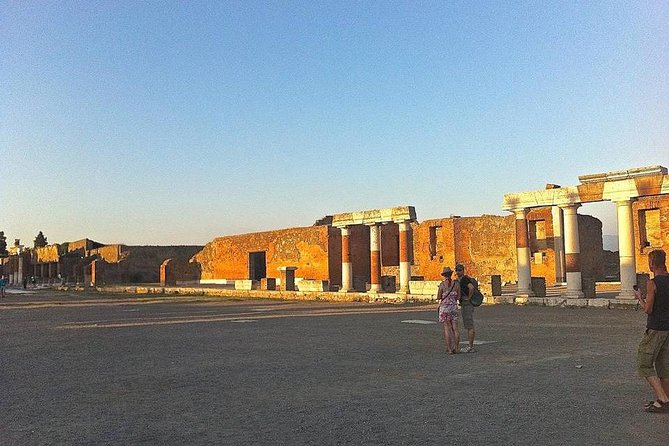 Pompei Guided Tour at Sunset - Meeting at Hotel Vittoria in Pompeii