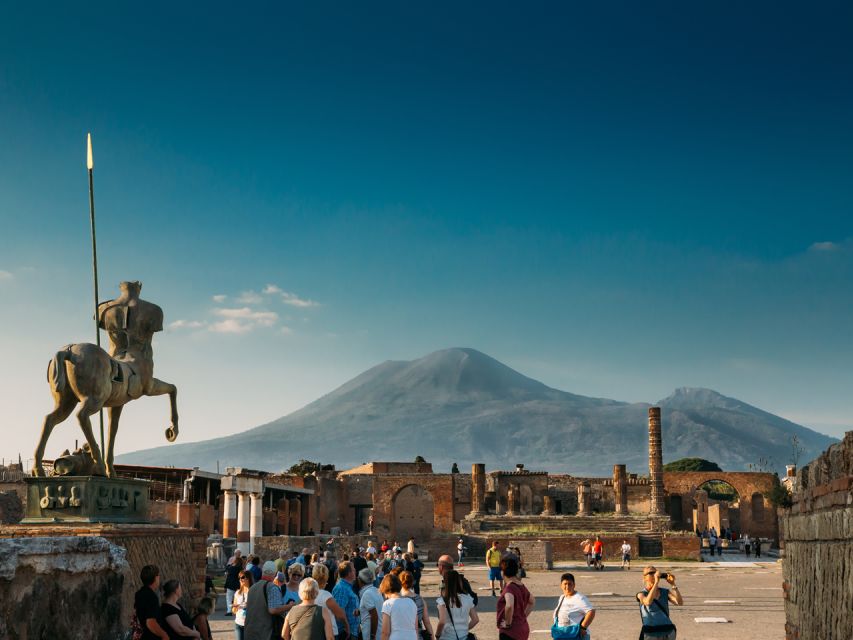Pompei: Pompeii and Vesuvius Combo with Transfer and Tickets - Meeting at Via Roma 32 in Pompeii
