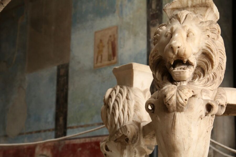 Pompeii 2-Hour Private Tour - Streets, shops, and ordinary Roman life