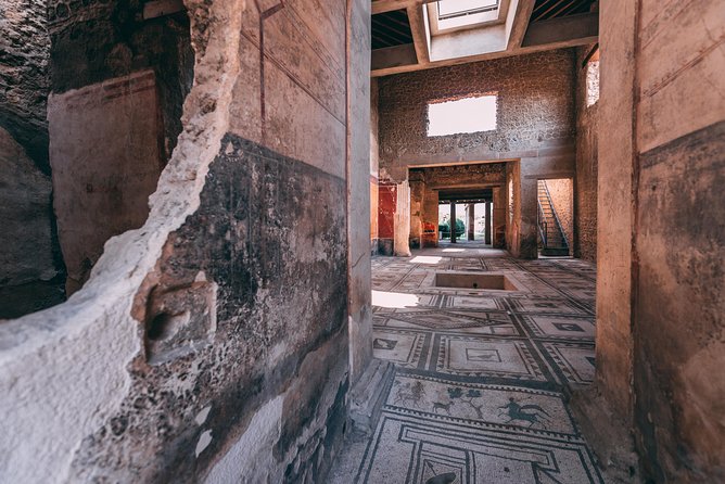 Pompeii 2-hour Private Tour with an Archaeologist-Ticket included - The Basilica and Pompeii’s Forum