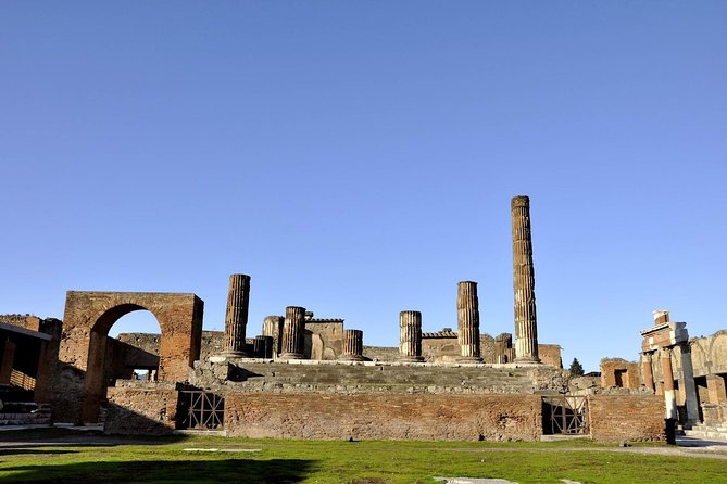 Pompeii: 2 Hour Private Tour with an Archeologist Guide - Key points to know before booking