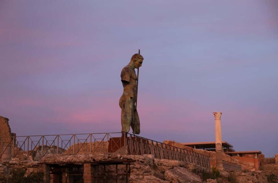 Pompeii : 2h small group tour with an archeologist - Walking conditions and who should skip it