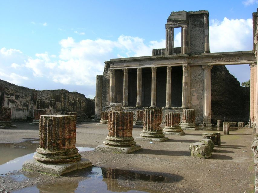 Pompeii 3-Hour Walking Tour - Houses That Show Status and Private Life