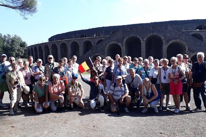 Pompeii 360° - 4-hour tour with an expert Guide in archaeology - Walking Via dell’Abbondanza