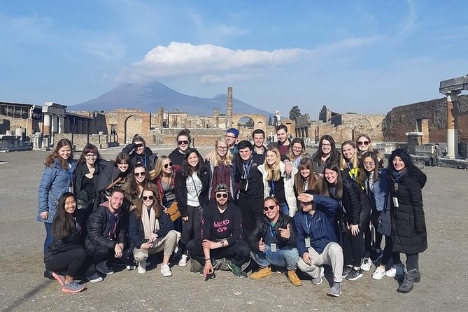 Pompeii 360° - 4-hour tour with an expert Guide in archaeology - Starting at Pompeii’s oldest amphitheater