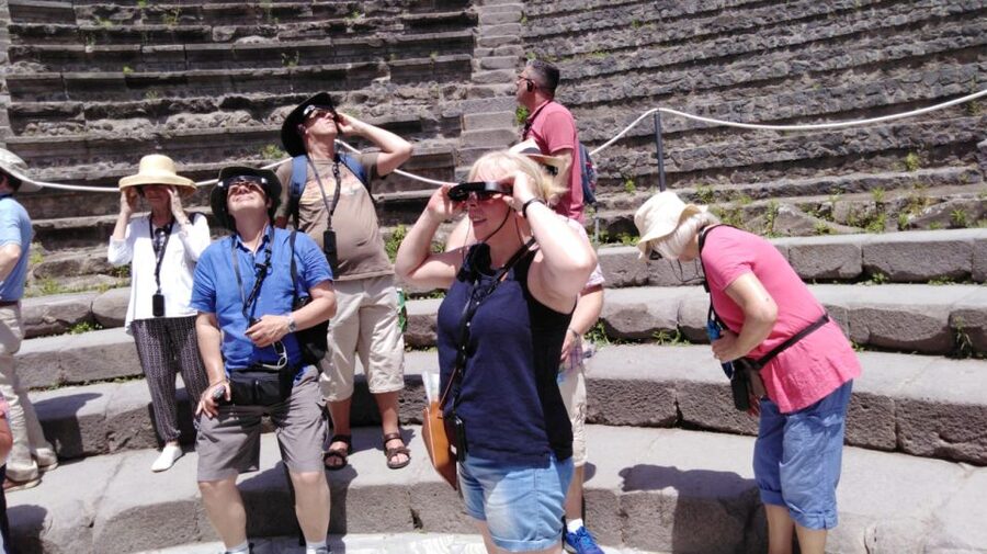 Pompeii: 3D Walking Tour with Entry Ticket - Why families and first-time visitors may like this format