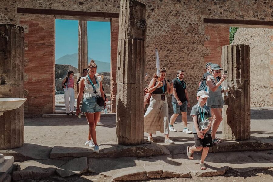 Pompeii 3hours Villa of Mysteries tour with an Archaeologist - Who should book this Pompeii tour?