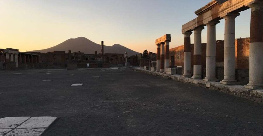 Pompeii: Afternoon to Sunset Guided Tour with Ticket - Entering Pompeii through a separate entrance
