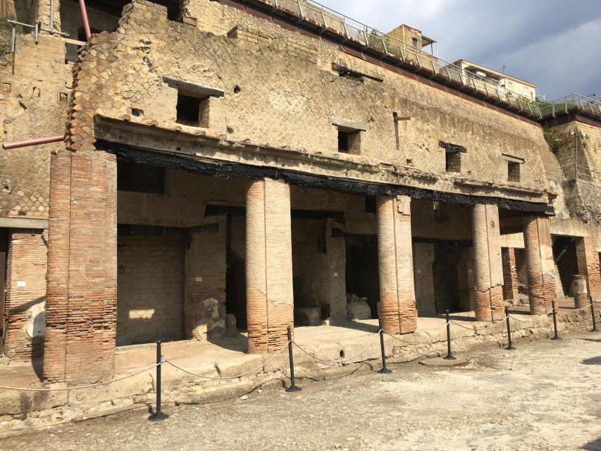 Pompeii and Herculaneum: Guided Tour with an Archaeologist - Meeting Benedetto at Ristorante Suisse