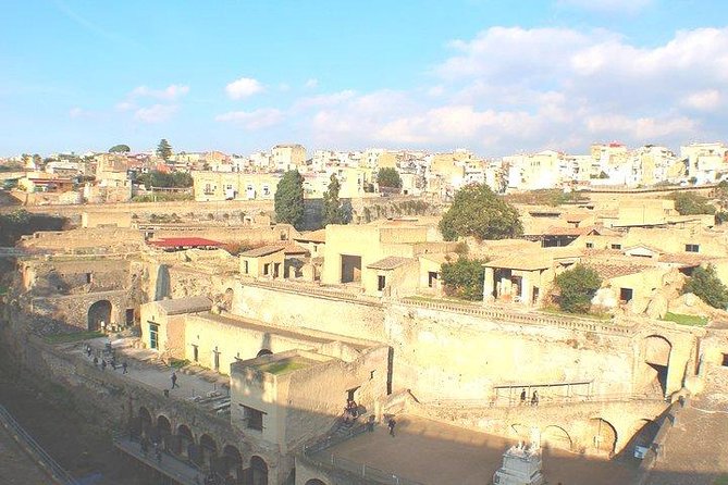 Pompeii and Herculaneum Private Tour with Native Guide and Skip the Line Tickets - Pompeii’s streets, shops, and public life