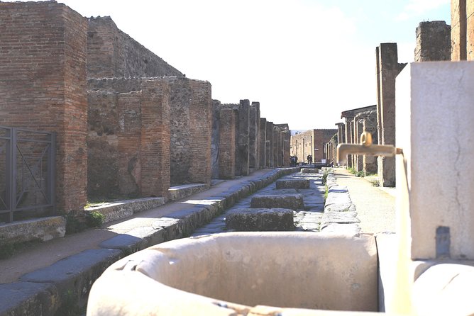 Pompeii and Herculaneum Private Tour with Native Guide and Skip the Line Tickets - Teatro Grande and the sound of ancient entertainment