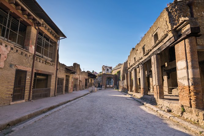 Pompeii and Herculaneum small group Excursion from Naples - Who should book this Pompeii and Herculaneum tour?