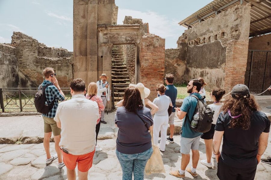 Pompeii and Herculaneum small group excursion from Sorrento - The first hour in the van