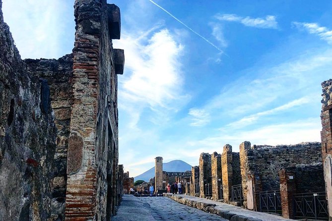 Pompeii and Vesuvius Small Group Tour from Sorrento - Transport is useful, but allow extra patience