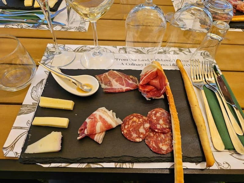Pompeii: Archaeological Ruins Tour with Lunch - Why this Pompeii combination works