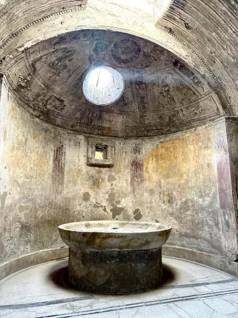 Pompeii: Archeological Tour & Wine Tasting at Mt. Vesuvius - Small-group comfort, weather, and mobility