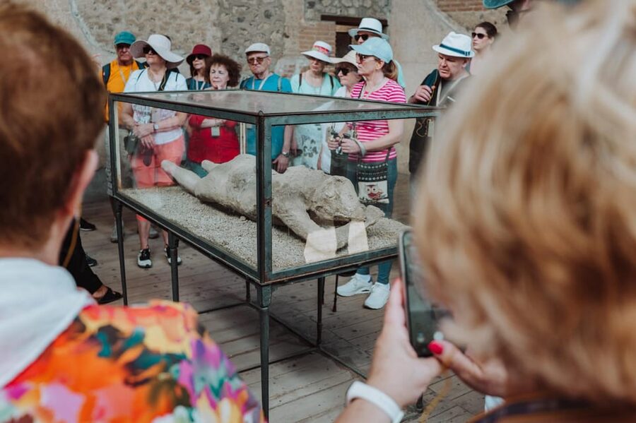 Pompeii: Entry Ticket and Guided Tour with an Archaeologist - The Lupanar and the less polished side of Roman life