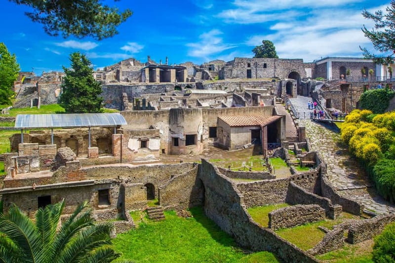 Pompeii: Entry Ticket with Book - Why Pompeii rewards a full day