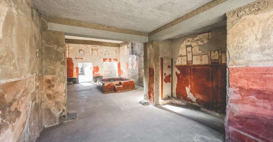 Pompeii: Guided Day Trip to Ruins and 2 Wineries Visits - Walking Through Pompeii With an Official Guide