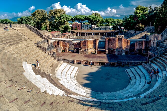 Pompeii guided group tour plus entry ticket - Staying inside after the guide leaves
