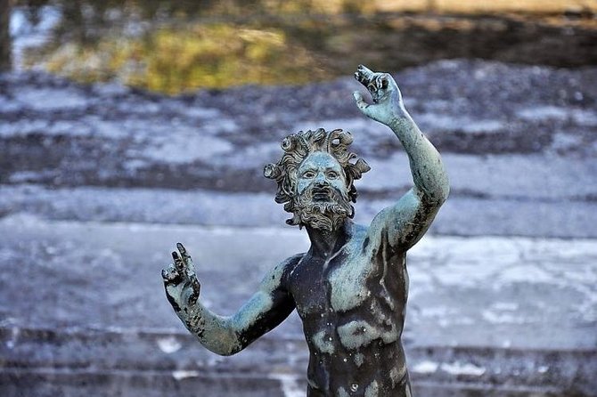 Pompeii: Guided Small Group Tour Max 6 People with Private Option - Why a small Pompeii tour helps