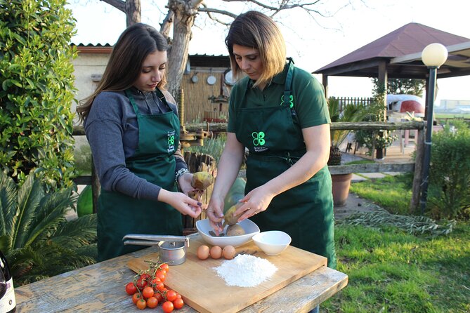 Pompeii: guided tour of the ruins and cooking class fresh pasta - Gragnano Wine and a Long Campania Lunch