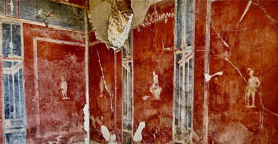 Pompeii: Guided Tour & Skip the Line Ticket - Entering Pompeii through the separate entrance