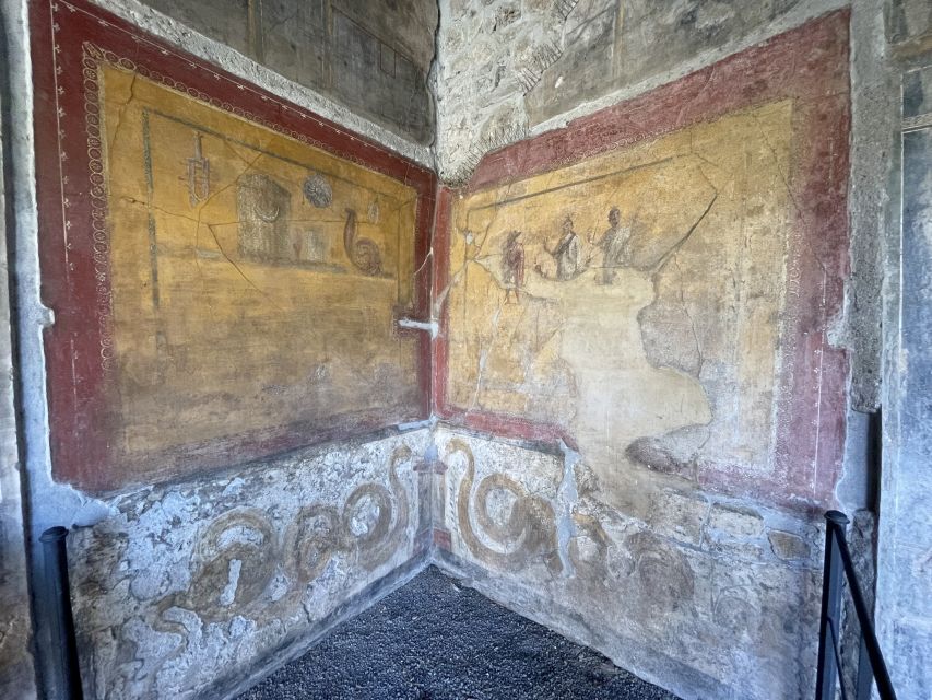 Pompeii: Guided Tour & Skip the Line Ticket - The eruption of Vesuvius in 79 AD