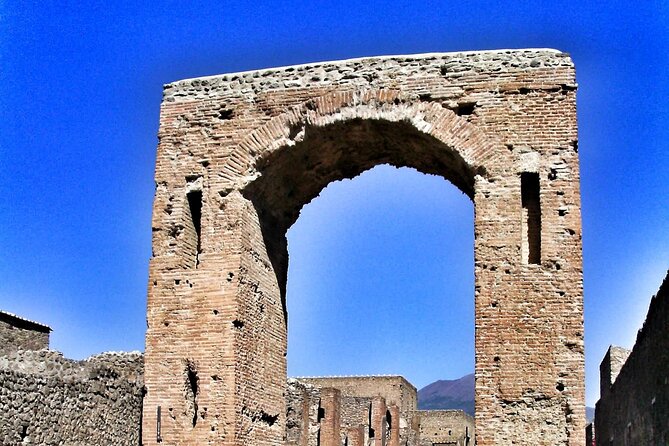 Pompeii Guided Tour with Ticket & Lunch from Sorrento - Starting at Bar Kontatto in Sorrento