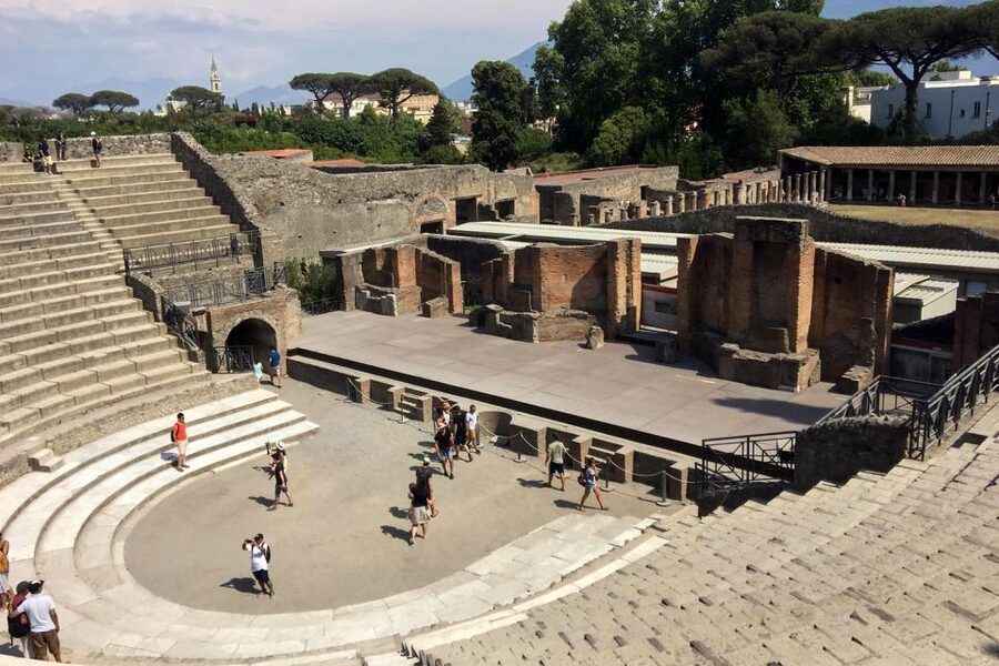 Pompeii: Guided Walking Tour with Entrance Ticket - Why a guide changes Pompeii