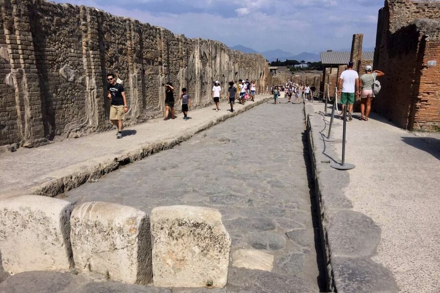 Pompeii: Guided Walking Tour with Entrance Ticket - Entering Pompeii with the ticket included
