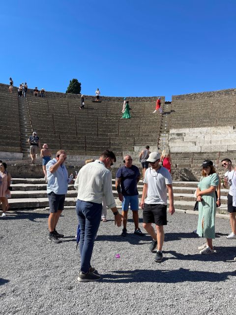 Pompeii in 2h and 30mnt: walk with local guide - Group size, guide quality, and pacing