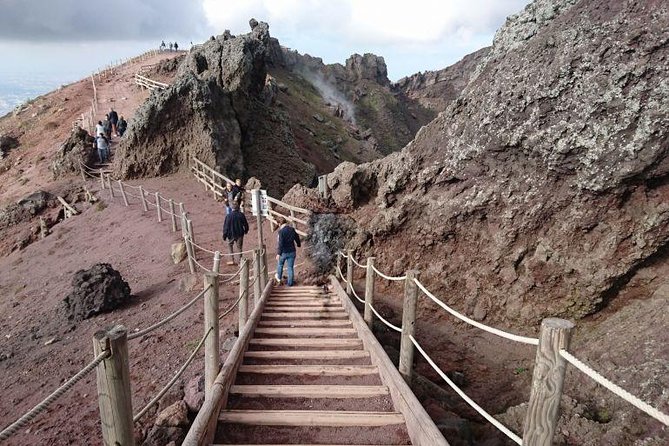 Pompeii & Mount Vesuvius Private Tour with Guide - Walking up Mount Vesuvius