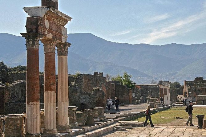 Pompeii New Discoveries Private Guided Tour - Booking, timing, and cancellation