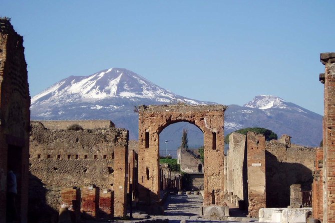 Pompeii Private Half-Day Tour from: Naples,Sorrento, Amalfi Coast - The Naples view at Piazza del Plebiscito