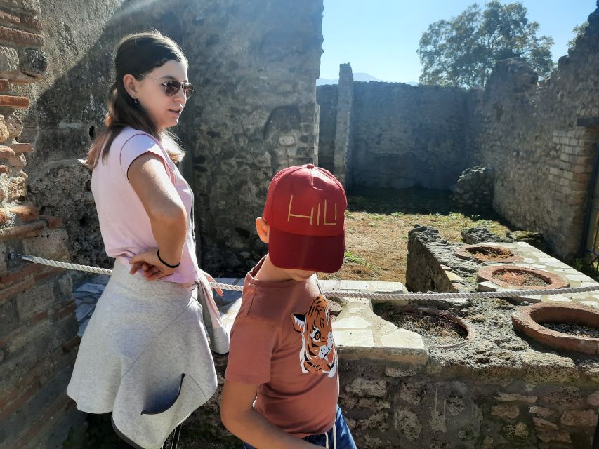Pompeii Private Tour for Kids and Their Families - What the guides do best